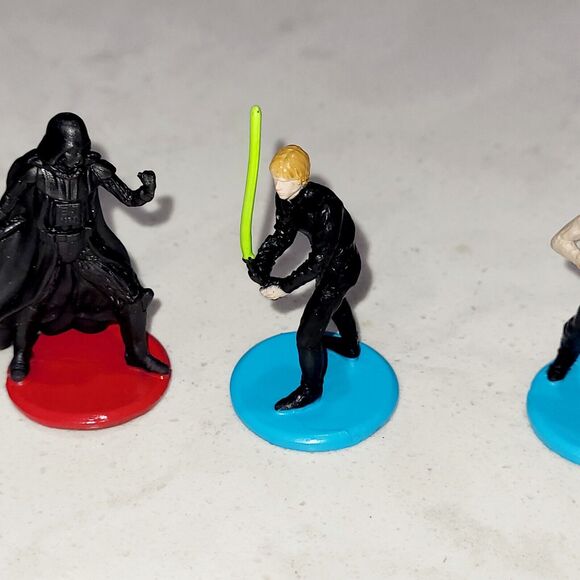 Monopoly Star Wars Force Awakens 4 Piece Complete Tokens & Cards 2014 EUC - Picture 6 of 8